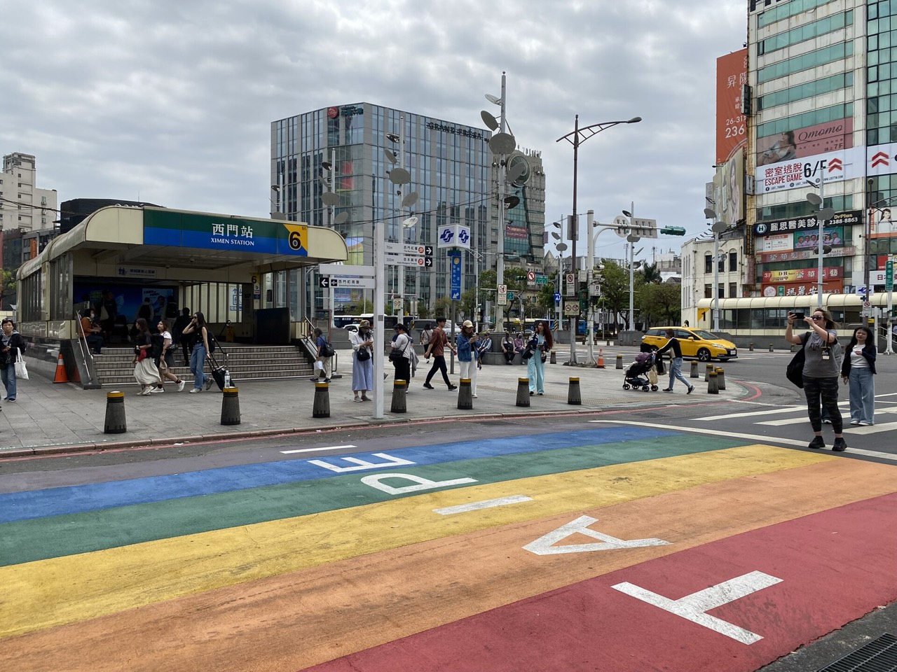 Lesbian travel in China